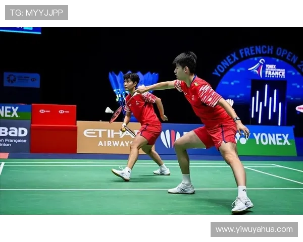 黄东萍大笑迎欢呼尽显自信风采